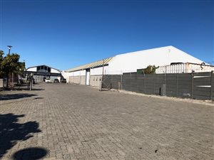 1960 m² Industrial space in Retreat