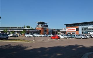 772 m² Retail Space in Sunninghill