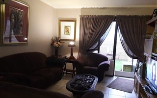 3 Bedroom Townhouse in Sherwood and surrounds