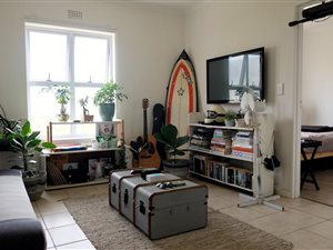 2 Bed Apartment in Muizenberg
