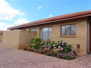 3 Bed Simplex in Wilro Park