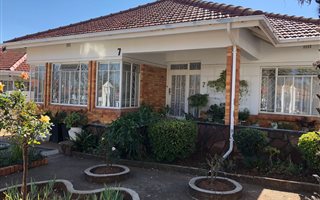 3 Bedroom House in Orchards