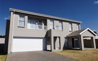 3 Bedroom House in Blue Hills