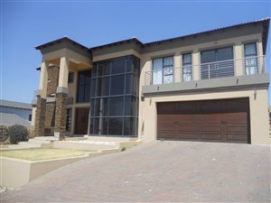5 Bed House in Kyalami