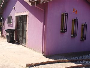 1 Bed Apartment in East Lynne