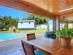 4 Bed House in Denver Park
