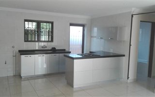 3 Bedroom Apartment in Westdene