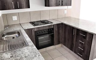 3 Bedroom Apartment in Witfield