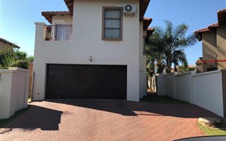 3 Bedroom Cluster in Strubens Valley