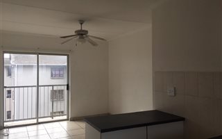 2 Bedroom Apartment in Arboretum