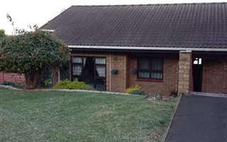 2 Bedroom Simplex in Athlone Park