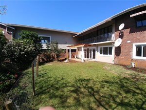 2 Bed Apartment in Kloof