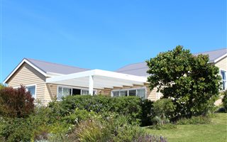 3 Bedroom House in Pezula Golf Estate