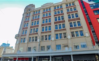 1 Bedroom Apartment in Johannesburg Central and CBD