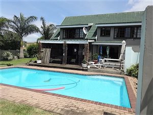 3 Bed House in Port Edward