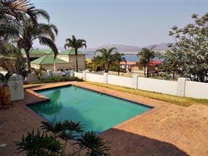 3 Bedroom House in Kosmos Ridge