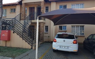 2 Bedroom Townhouse in De Aar