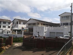 1950 m² Commercial space in Overport