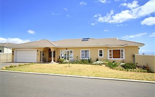 3 Bedroom House in Fernwood Estate