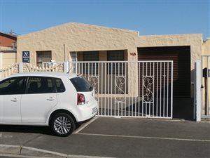 3 Bed House in Retreat