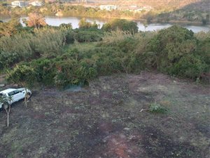 985 m² Land available in Gonubie