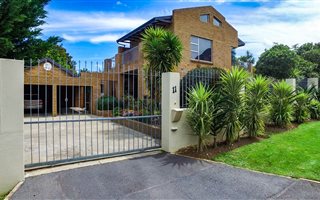 3 Bedroom House in Helderrand