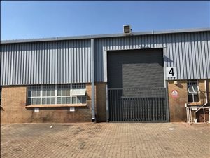 555 m² Industrial space in Noordwyk