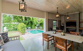5 Bedroom House in Mostertsdrift