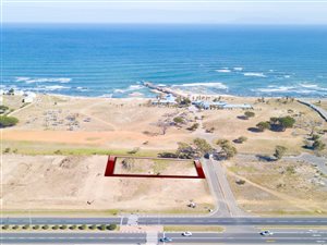 1626 m² Land available in Gustrouw