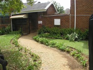 2 Bed Townhouse in Birchleigh