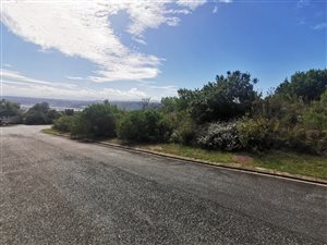 1070 m² Land available in Pezula Golf Estate
