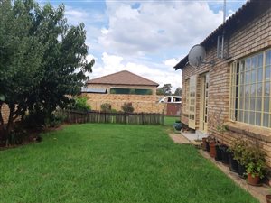 2 Bed House in Robin Park