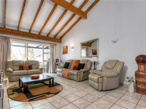2 Bed Apartment in Kelland