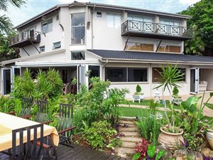 4 Bed House in La Lucia