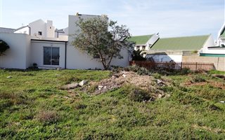 359 m² Land available in Country Club