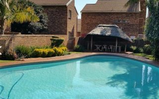 3 Bedroom Apartment in Doornpoort and surrounds