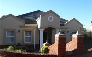 2 Bedroom Townhouse in Hillcrest Central