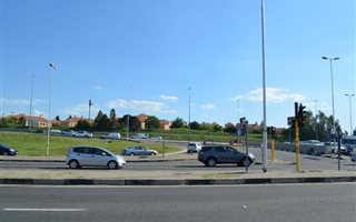 572 m² Retail Space in Sunninghill