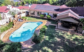 5 Bedroom House in Olivedale