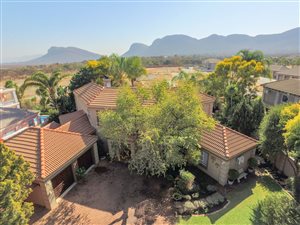 4 Bed House in Melodie