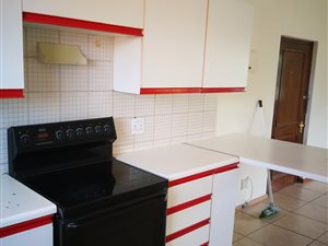 2 Bed Flat in Zwartkop