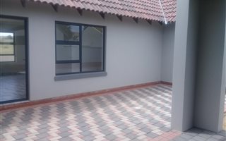 3 Bedroom House in Bayswater