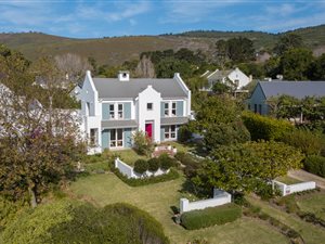 4 Bed House in Belvidere