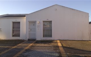 3 Bedroom House in Marina Da Gama