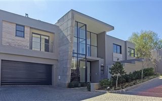 3 Bedroom House in Hyde Park