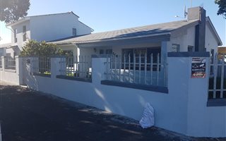 3 Bedroom House in Goodwood