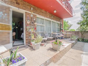 2 Bed Apartment in Parys