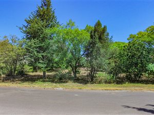 1077 m² Land available in Sonstraal