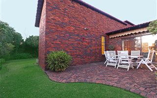 4 Bedroom Townhouse in Gallo Manor