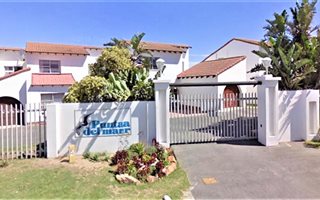3 Bedroom Townhouse in Bluewater Bay